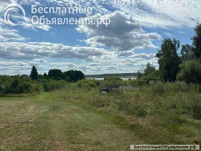 Земельный участок на берегу озера