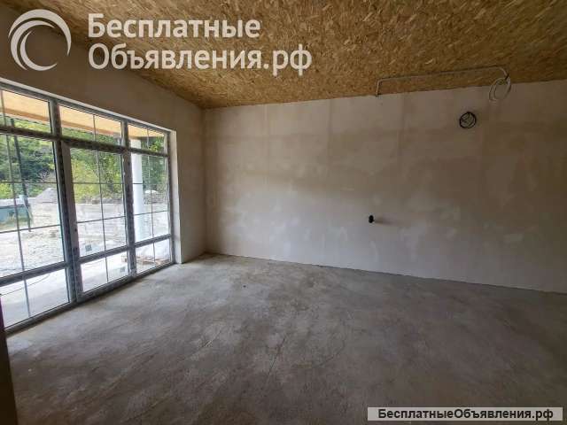 Одноэтажный дом у моря