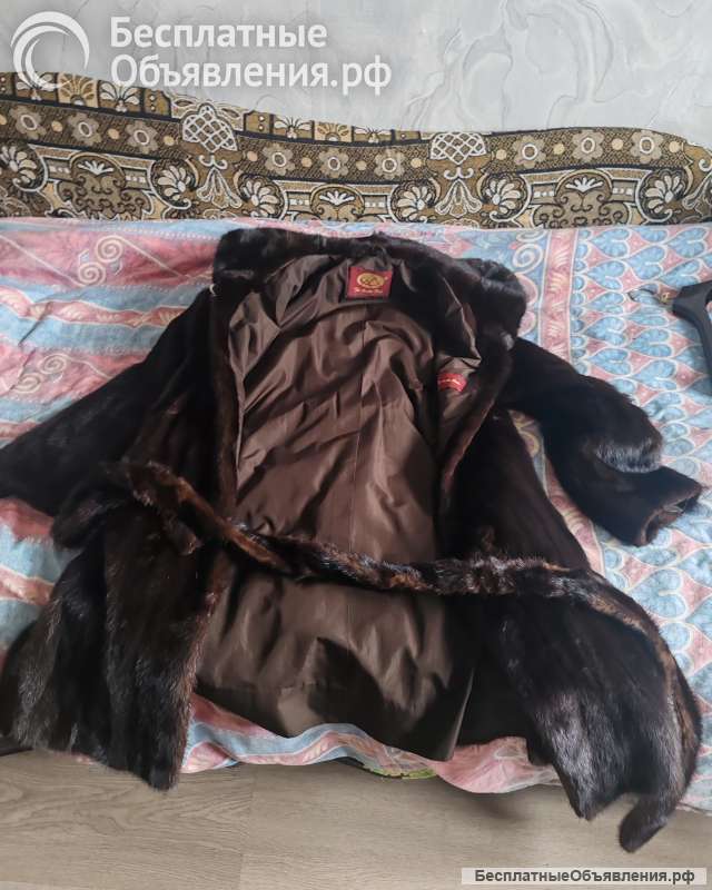 Шубу норковую