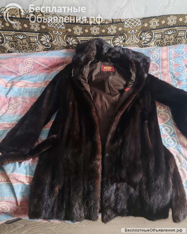 Шубу норковую