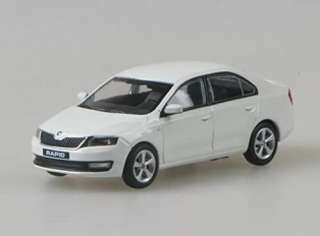 Масштабная модель skoda rapid белая