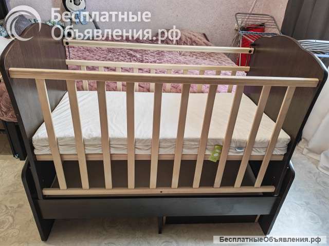 Кроватка маятник для новорожденных