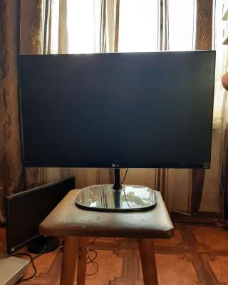 Монитор LG 23 MP 67 HQ-P