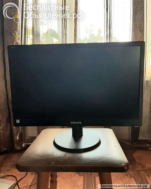 Монитор PHILIPS 193 V5LS82/62