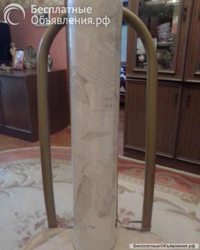 Черная краска и обои
