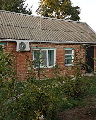 Кирпичный дом в городе Ейске