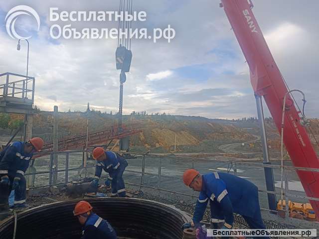 Стропальщик совместно с автокраном и автомобилями