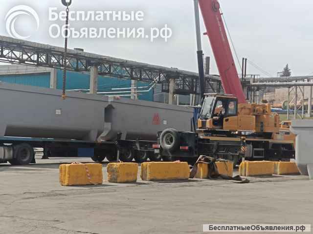 Стропальщик совместно с автокраном и автомобилями