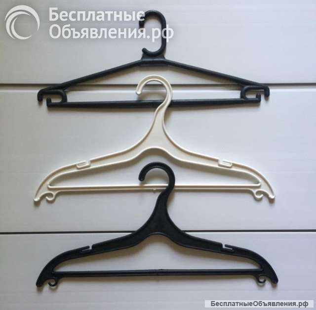 Вешалки-плечики в ассортименте