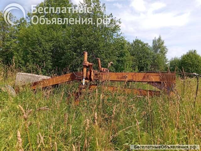 Т-150К с гидроманипулятором и отвалом