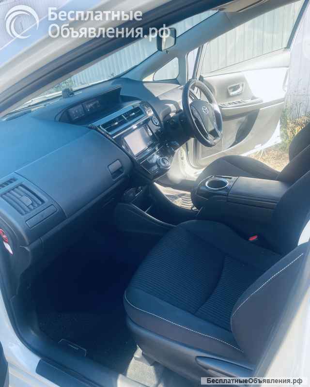 Toyota Prius Alpha 19 г/в