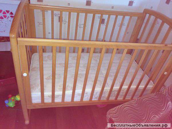 Детская кровать с матрасом