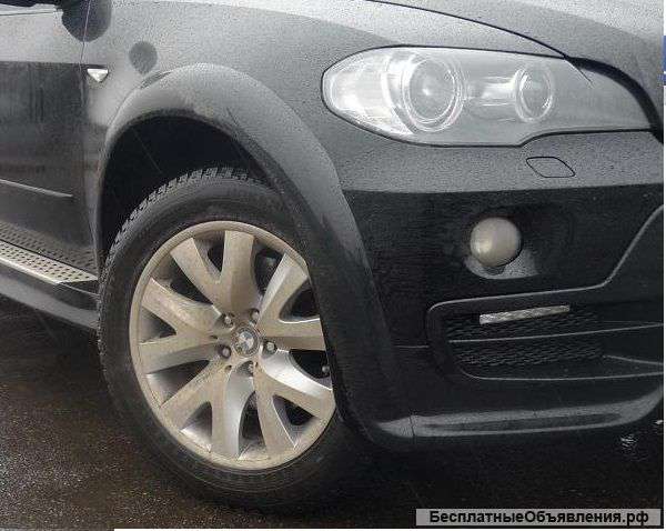 BMW X5 серии в кузове Е70. Расширители передних арок HR
