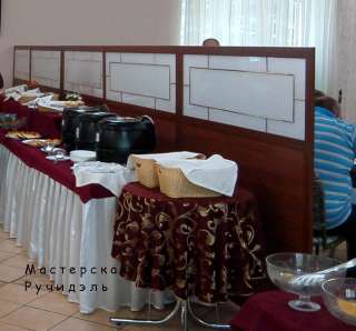 Декоративные ограждения, перегородки, кашпо напольные для кафе