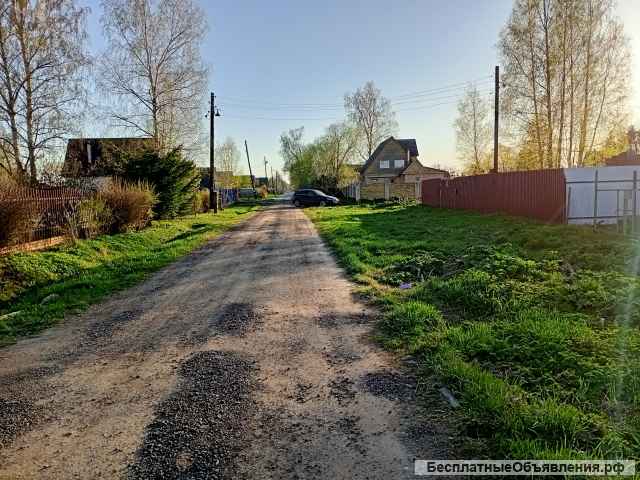 Участок 15 соток у реки