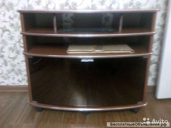 Тумбочку под телевизор