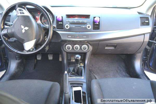 Автомобильные коврики для Mitsubishi
