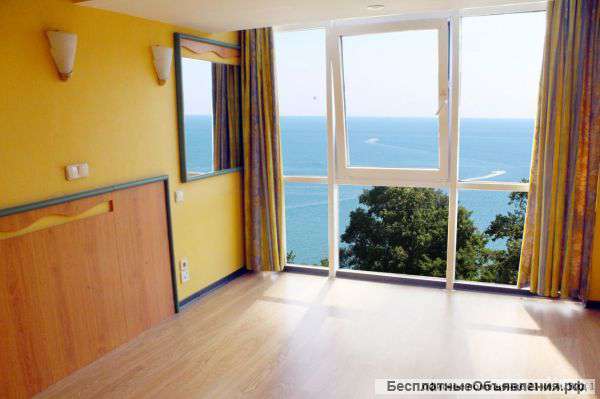 Офисное помещение с видом на море