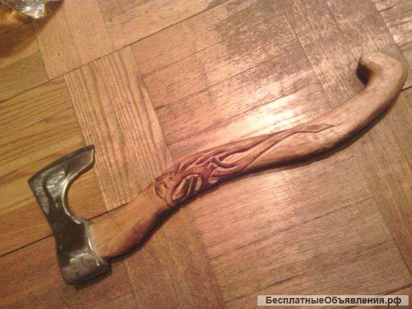 Топор резной