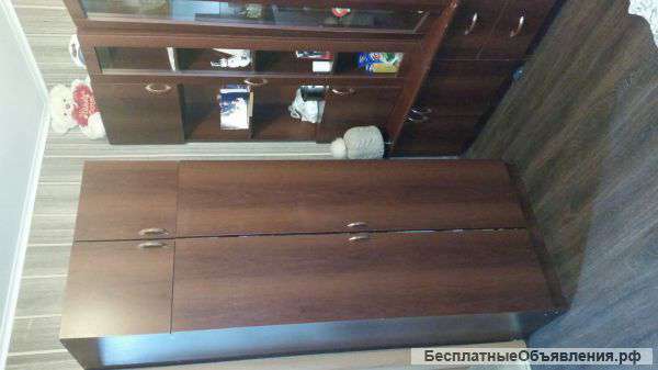 Стенка для квартиры или дома