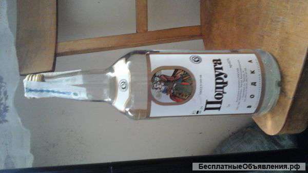 Водка " подруга " 1 литр