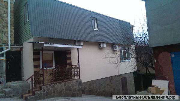 Дом 3 этажа в районе ул.Халтурина