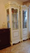Две ветрины для посуды