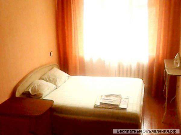 Сдам 1 к. кв на часы, сутки, Ленина 109.