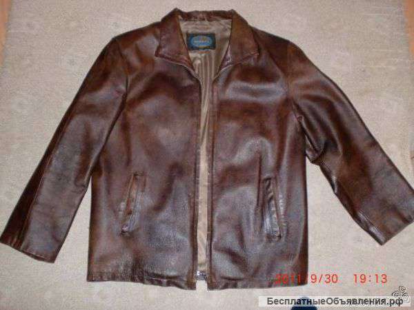 Стильная куртка коричневого цвета для мужчин