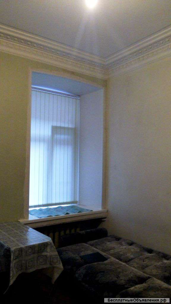 Комната, м. Чернышевская, 2 мин.пешком, центр, 15м2, длительно и на сутки.