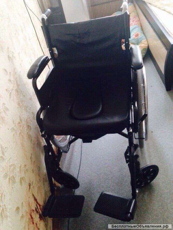 Инвалидная коляска новая не пользовались