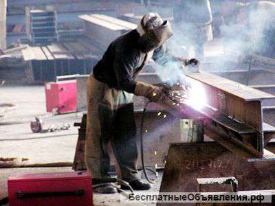 Сварщики металлоконструкций