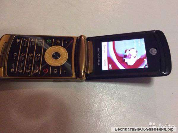Nokia RAZR v8 золотой