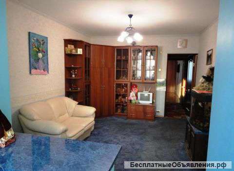 Сдам 1 комн. кв по часам и посуточно Муксинова 2/3