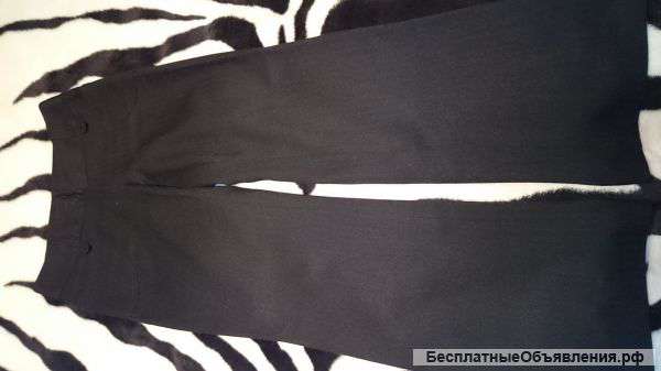 Прямые черные брюки FaLinda