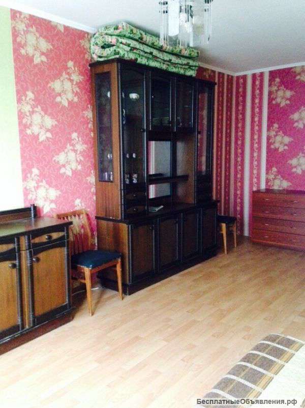 Долю (комнату) - 18 кв