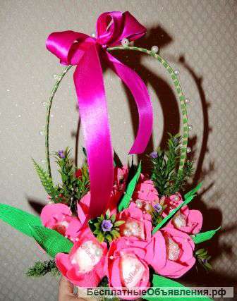 Конфетные букеты, букеты из игрушек, брошь-букеты, букеты из носков