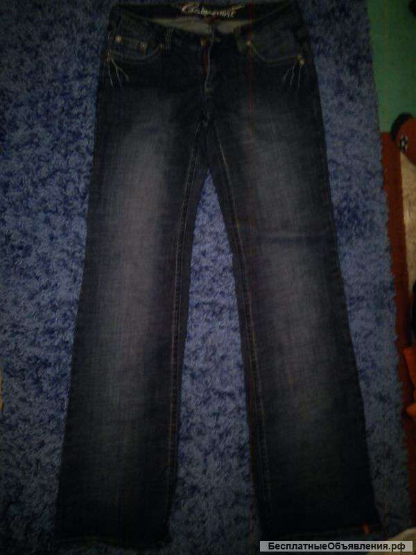 Джинсы