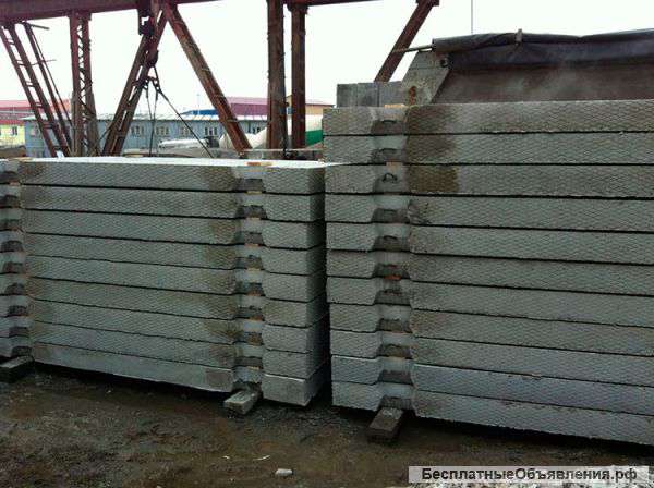 Поставляем на строительные площадки дорожные плиты б.у