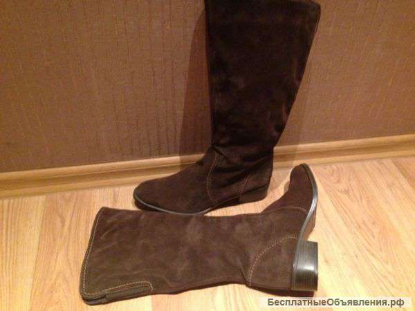 Новые сапоги Tamaris(41 размер)