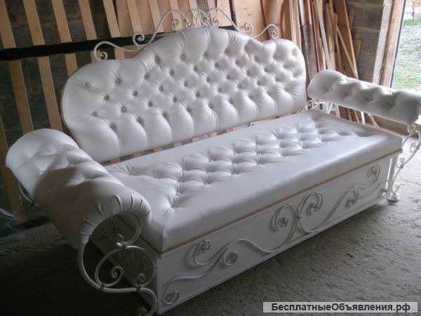 Кованый раскладной диван