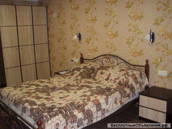 Сдам посуточно 2комнатную, 100м до моря