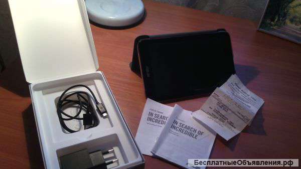 Asus MeMO Pad 7 ME176CX 8Gb + чехол