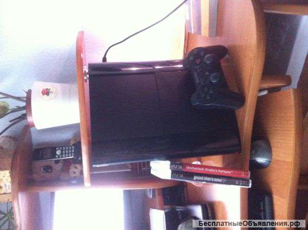 PS3 super slim + GTa5 + Uncharted 1