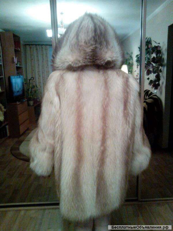 Шуба из меха енота
