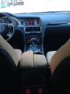 Надежный и красивый AUDI Q7 2013 г