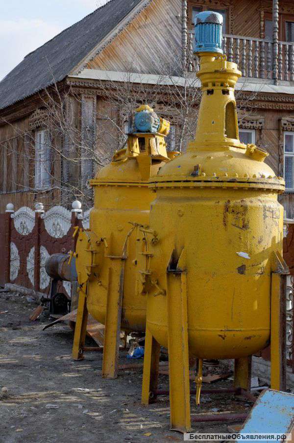 Реактор 1м3 нерж. с рамной мешалкой