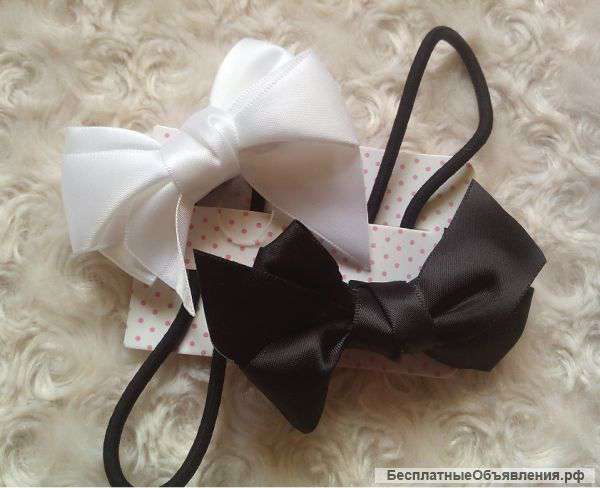 Набор резинок для волос черный и белый бант 2шт