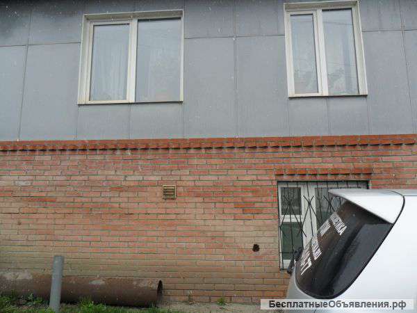 Двухэтажный дом рядом с центром в Красноярске