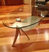 Журнальный стол стеклянный овальный